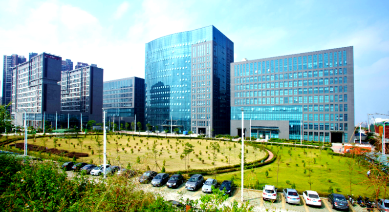 2025年企业大数据落地的三大技术路径与选型建议